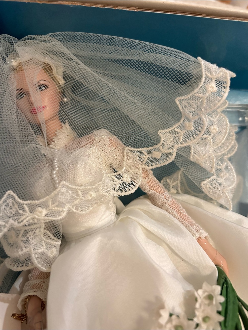 Barbie collector gold label Grace Kelly The Bride Collector Doll
New in Box - Picture 2 of 7